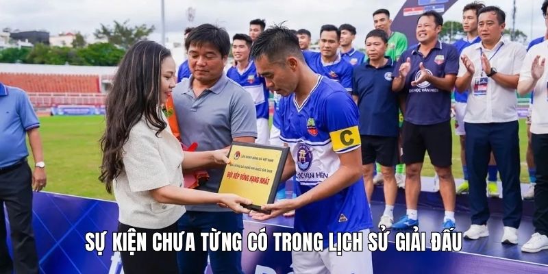 Sự kiện chưa từng có trong lịch sử giải đấu