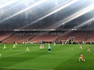 Không khí một trận đấu thuộc UEFA Women’s Champions League